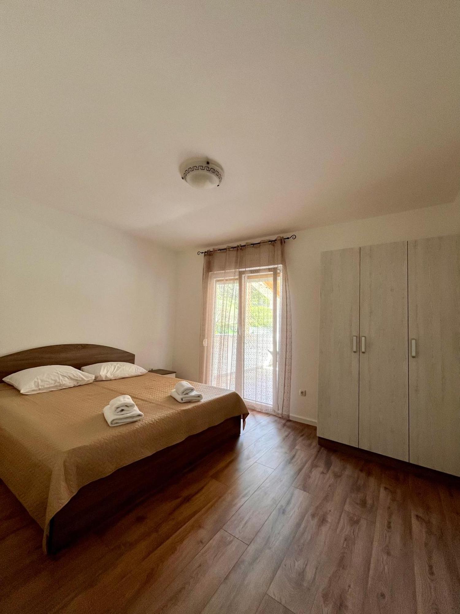 Apartments Jaska 苏佩塔斯卡德拉加 外观 照片